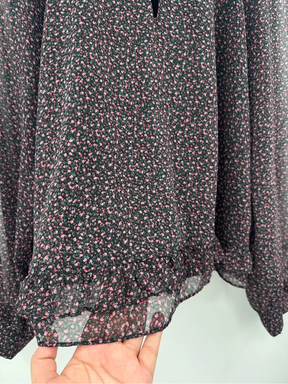 Rebecca Minkoff Women’s L Floral Blouse Black Pink Long Sleeve Sheer Neck Tie